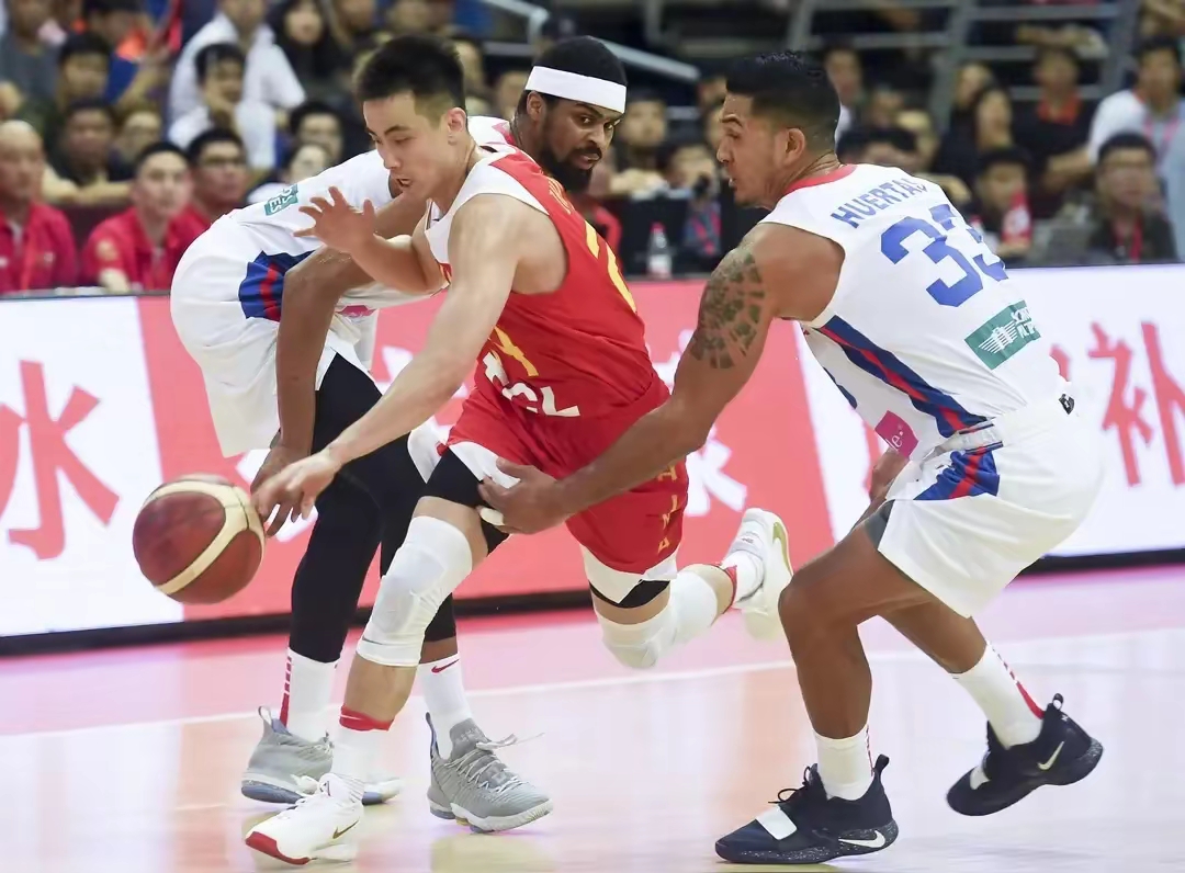 关键时刻CBA常规赛焦点战，洛杉矶快船内部沟通，态度坚定，球队文化再被提及的简单介绍