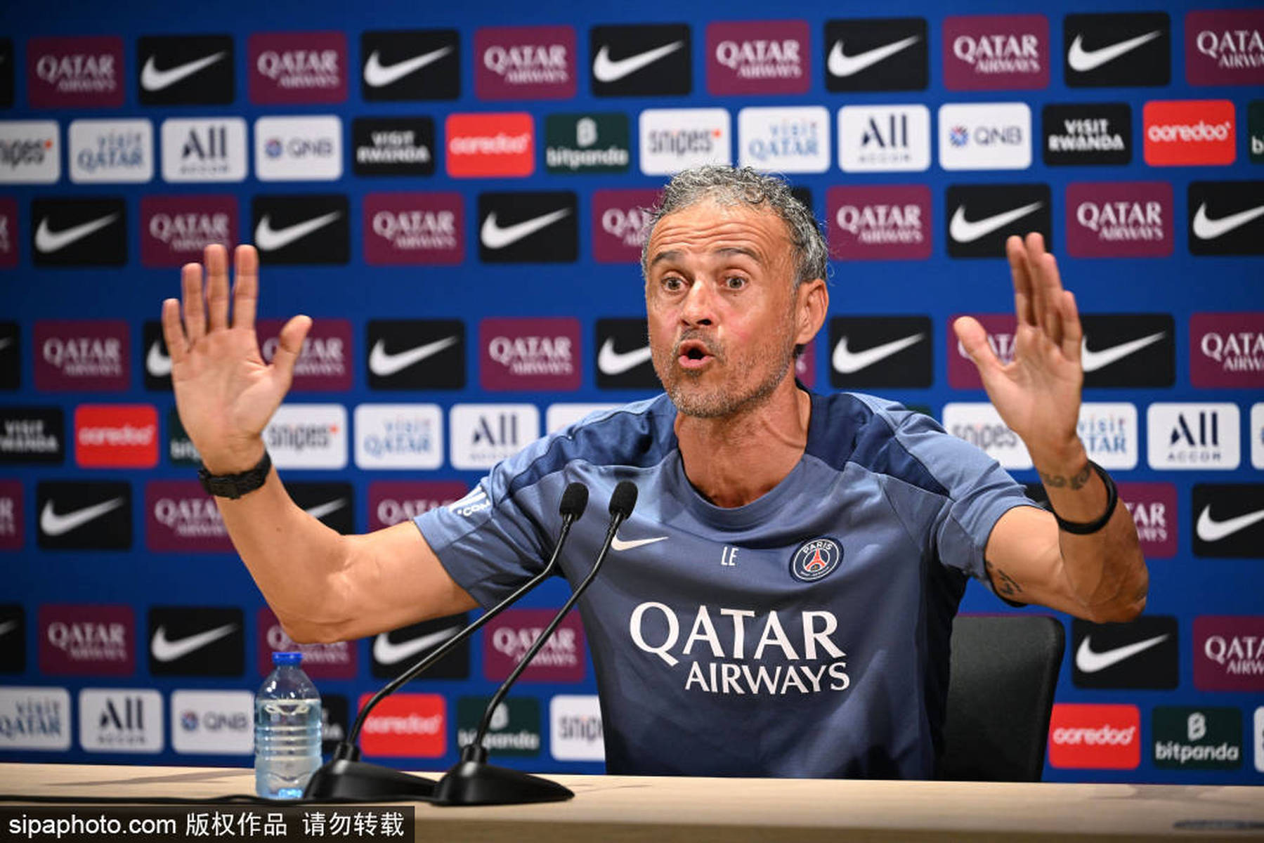 巴黎圣日耳曼发布备战花絮,国际比赛日队长鼓劲,意甲任务艰巨,身体对抗强度拉满的简单介绍 巴黎圣日耳曼发布备战花絮,国际比赛日队长鼓劲,意甲任务艰巨,身体对抗强度拉满的简单介绍