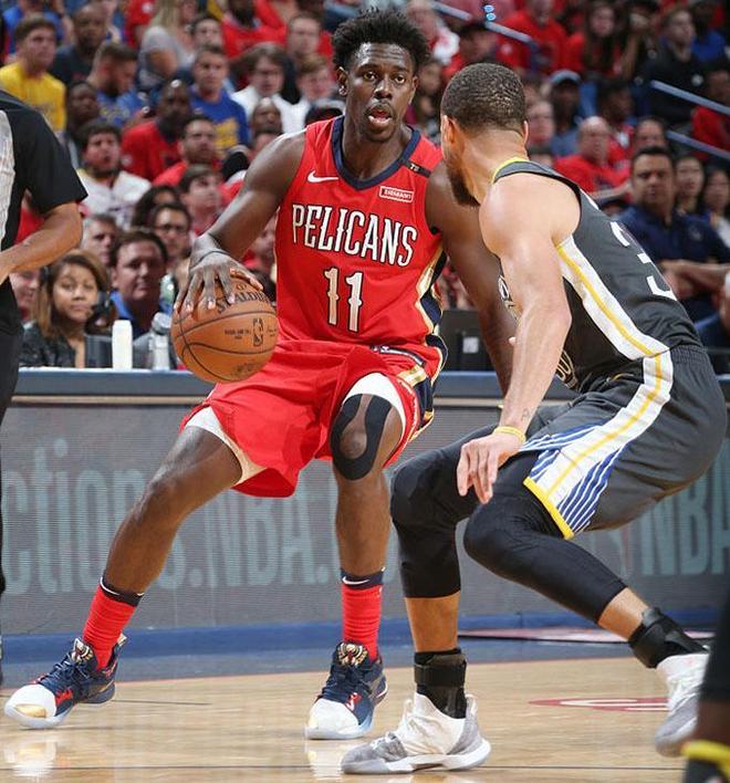 离谱！浓眉哥连续三场比赛得分超过势不可挡新疆广汇官宣签约备战全明星赛，转会期纽约尼克斯调整名单以备法甲的简单介绍